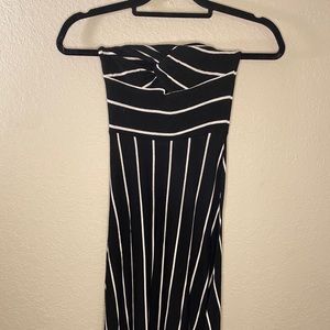 Long strapless black and white maxi dress
